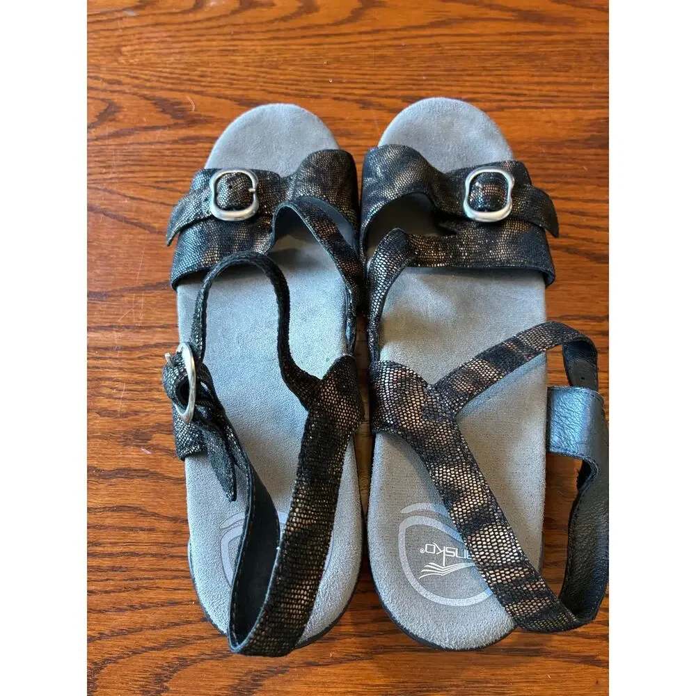 Dansko great women